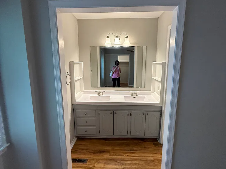 Master bedroom 2-sink vanity