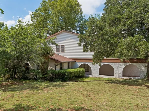 2009 Forest Rd, Edmond, OK 73025