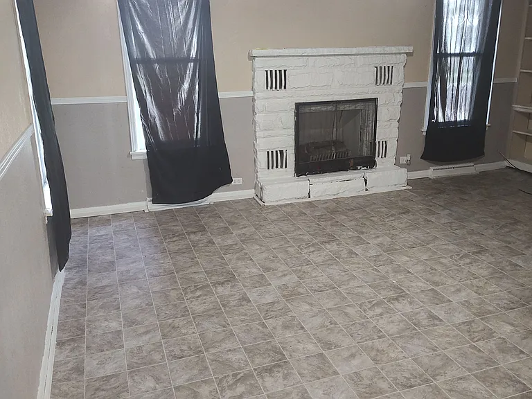 515 Amity Ave — Photo 12
