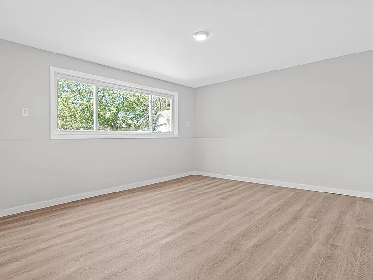 13693 Hidden Creek Dr — Photo 13