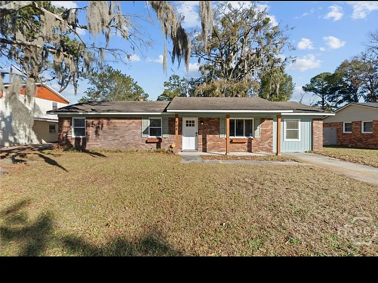408 Valentine Dr — Photo 1