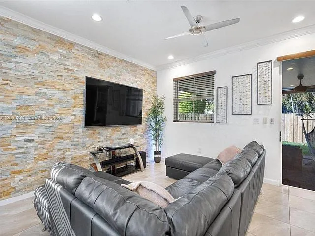 25280 SW 119th Ave — Photo 17