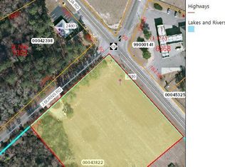 2510 Lobelia Rd, Vass, NC 28394