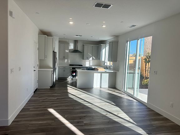 3rd image of 4799 Lukella Dr