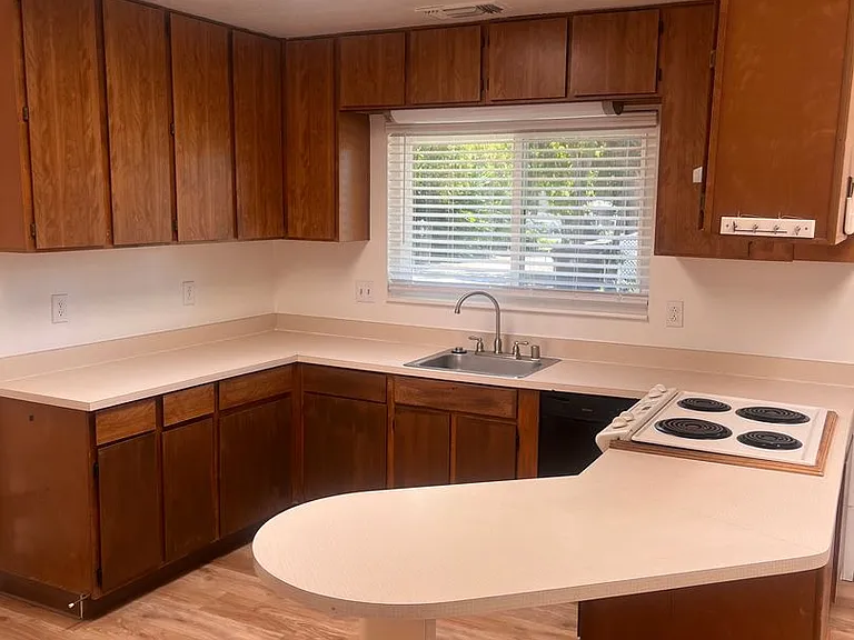 8141 Forest Oak Way #B — Photo 6