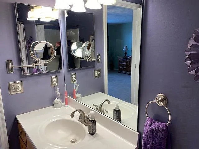 4183 Eastlake Dr — Photo 16
