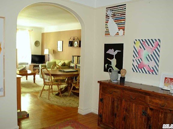 5th image of 117-01 Park Ln APT A5d