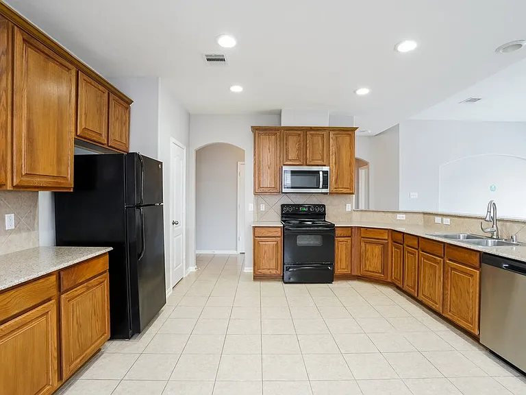 26019 Chapman Falls Dr — Photo 9
