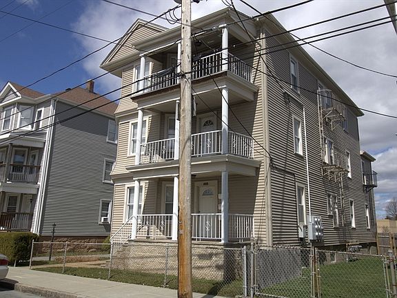 3rd image of 1146 Slade St
