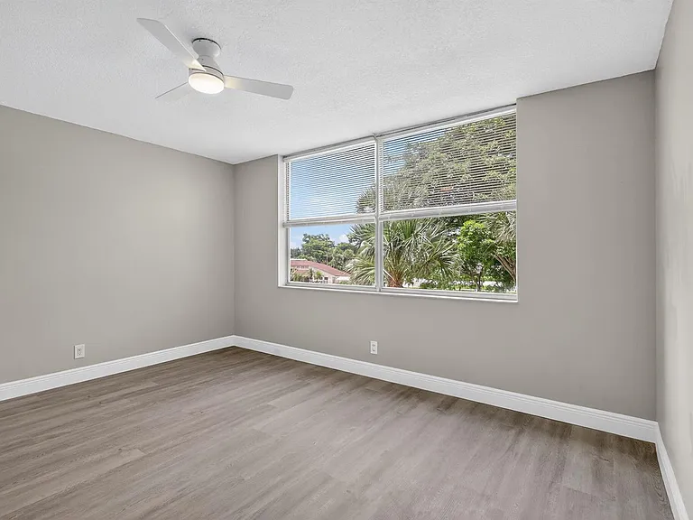 14527 Bonaire Blvd #309 — Photo 13