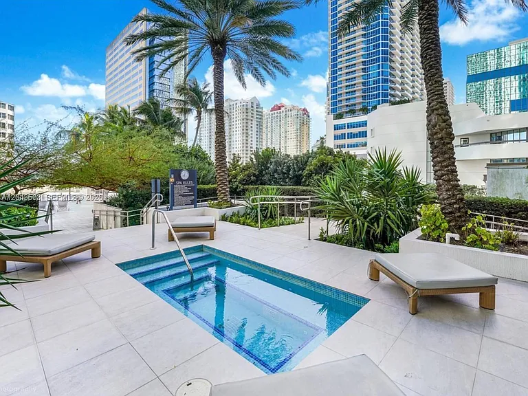951 Brickell Ave #1206 — Photo 17
