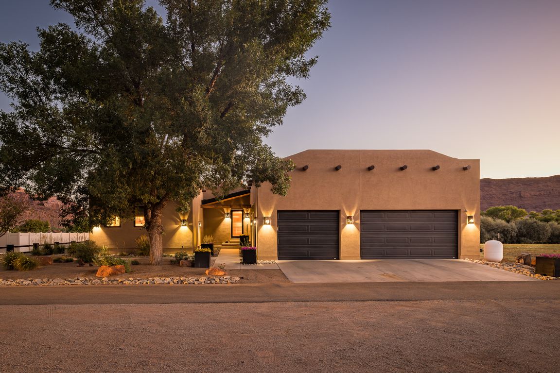 next background image