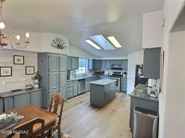 1454 N F Triangle Ln, Benson, AZ 85602