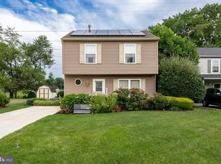 552 Cormorant Dr, Voorhees, NJ 08043