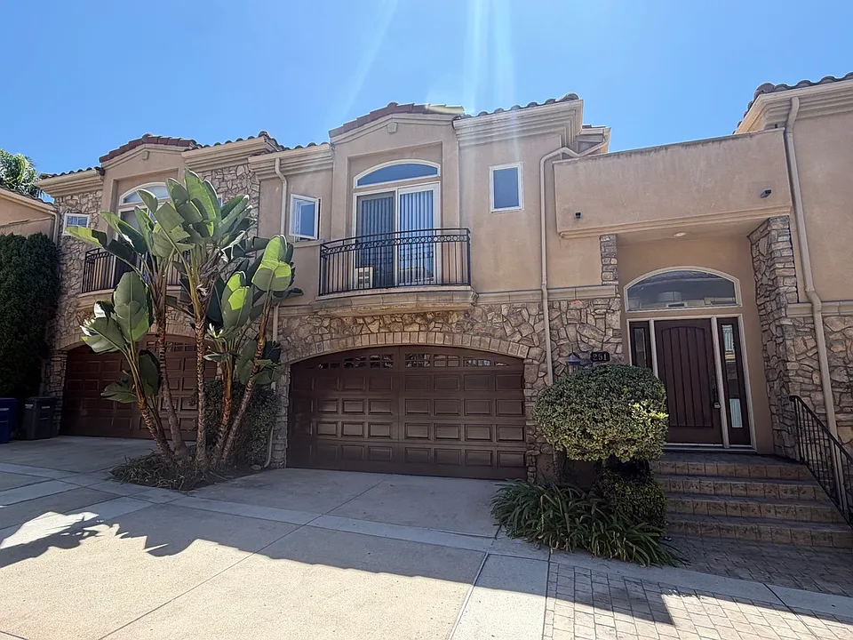 251 N Rios Ave N