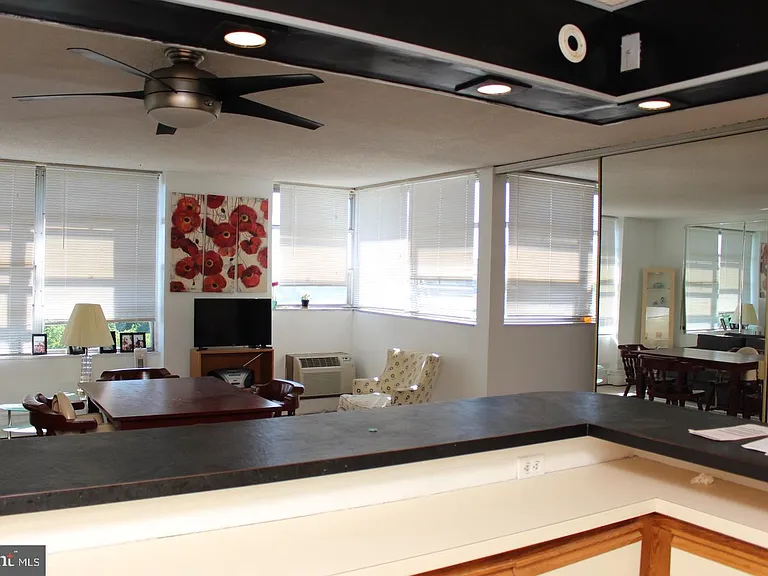 1030 E Lancaster Ave #1021 — Photo 22