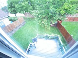 9332 Hawthorne Ln, Orland Hills, IL 60487