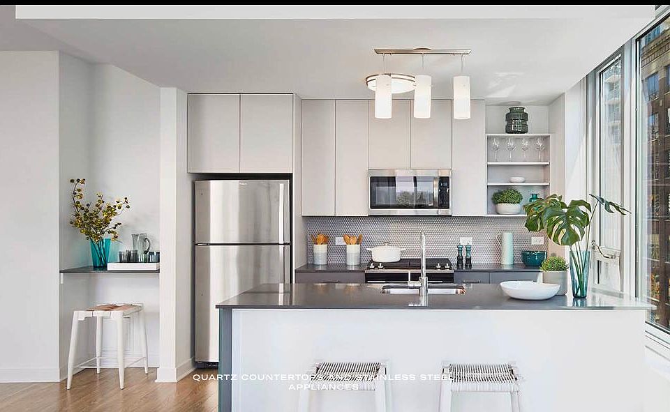 1st image of 600 N Wells St #Copy