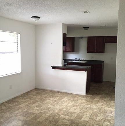 4th image of 4416 Thomason Dr APT B