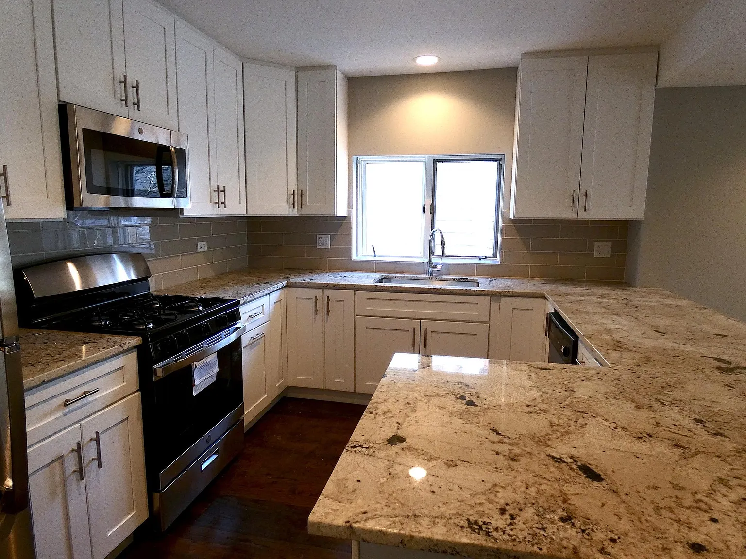 1730 West Nelson Street - CH — Photo 4