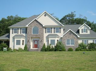 5 Dagmar Dale Dr, Sussex, NJ 07461