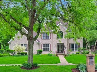 792 Black Walnut Dr, Sugar Grove, IL 60554