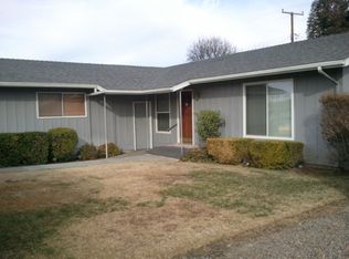 3834 W Walnut Ave, Visalia, CA 93277