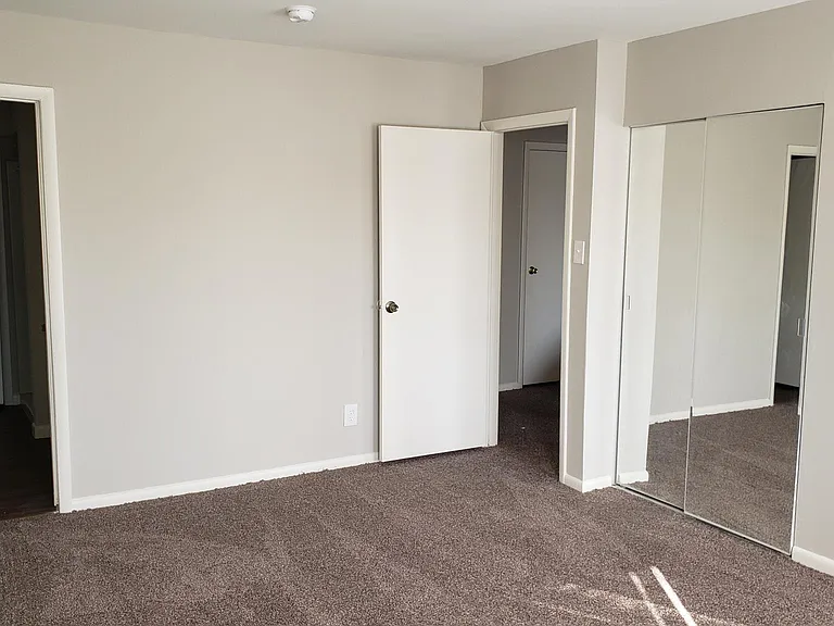 241 Willow Turn — Photo 10