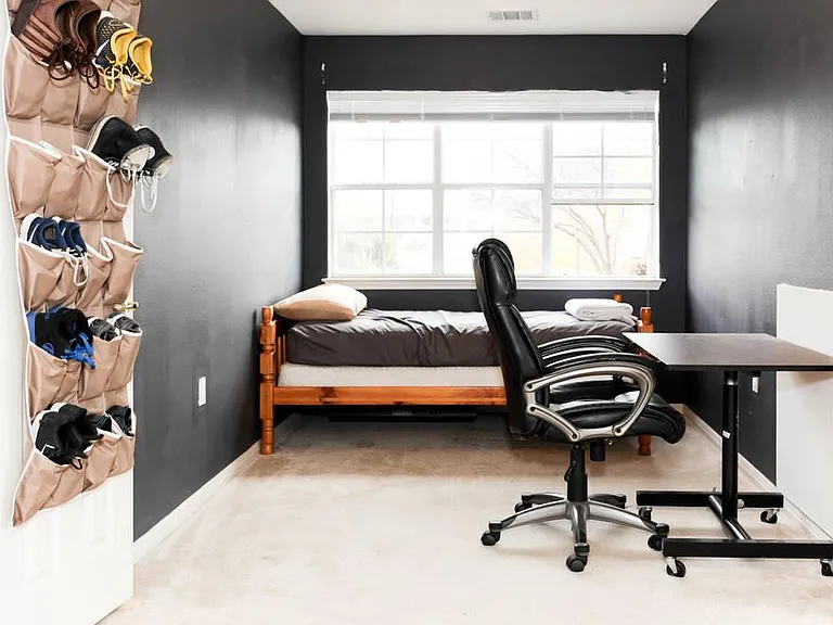 Master Bedroom Bed 2