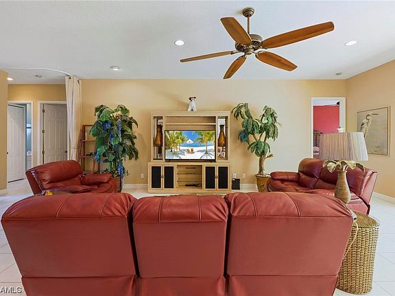 4th image of 2730 Via La Quinta