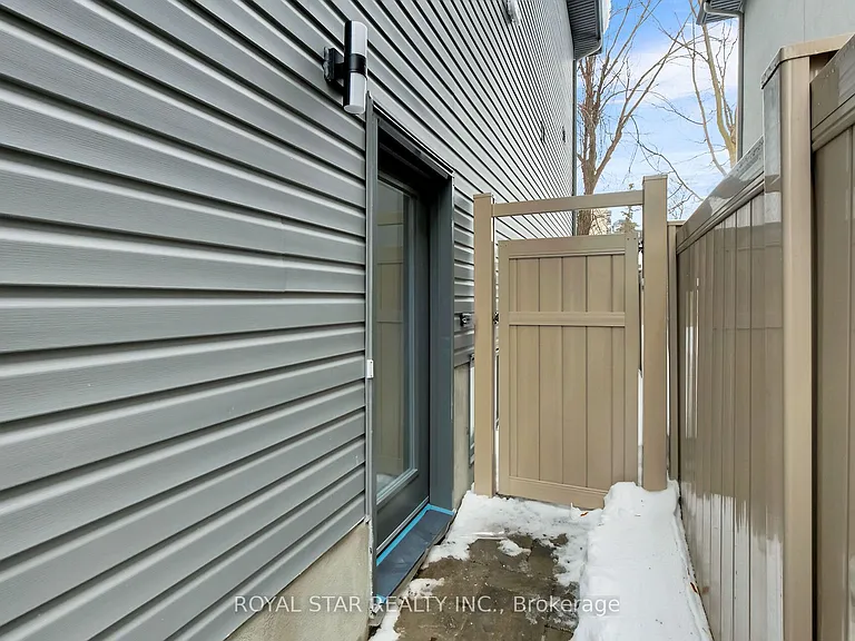 547 Mutual St #BASEMENT — Photo 3