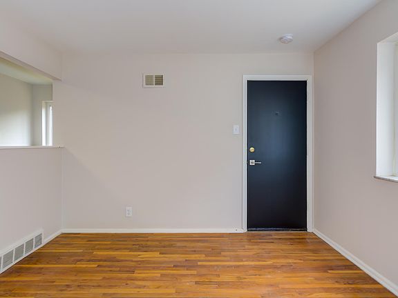 5th image of 5094 Waterman Ave #4