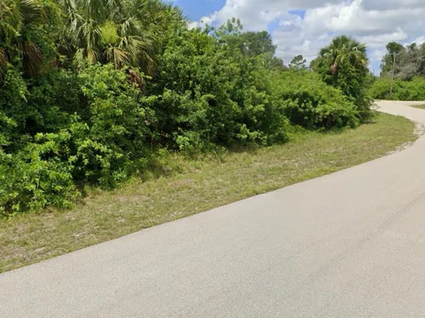 1798 Mayberry Drive, Lehigh Acres, FL 33972