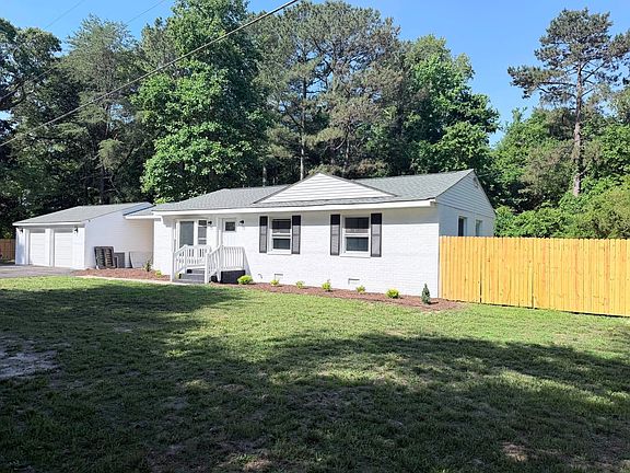 2nd image of 8060 Pinetta Rd
