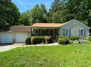 11401 Sunfield Dr, Midlothian, VA 23112