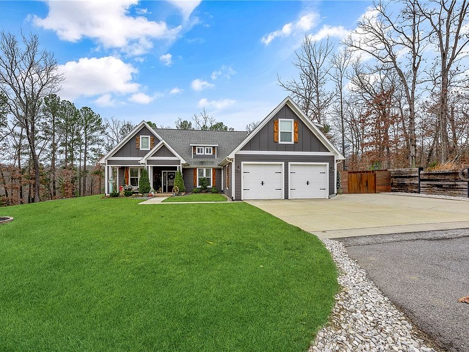 1st image of 4 Ford Ln