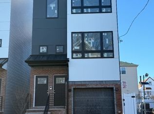 103 S 8th St, Newark, NJ 07107