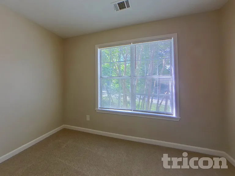 750 Stonemill Mnr — Photo 14
