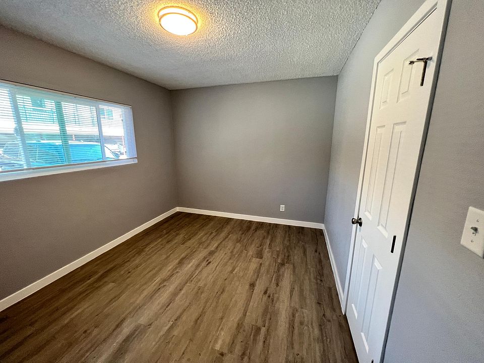 1st image of 5307 Maywood Ave #H