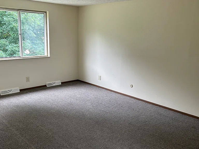 317-319 Stewart Ave NW #317 — Photo 10