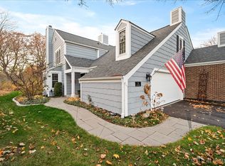 92 Whittington Crse, St Charles, IL 60174