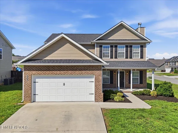 8002 Cambridge Reserve Dr, Knoxville, TN 37924