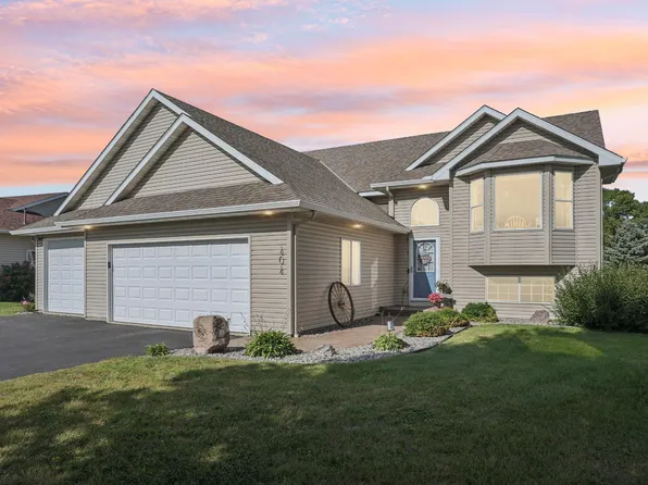 404 Lake Dr, Winsted, MN 55395