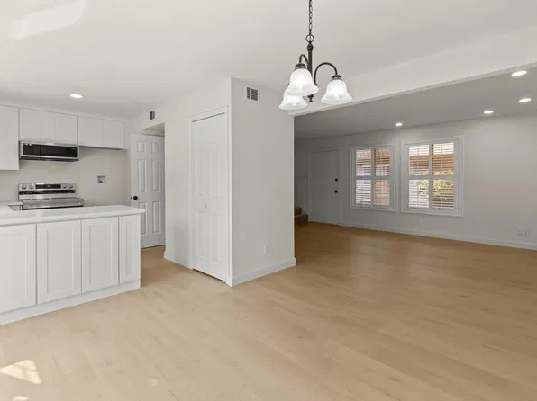 8605 La Riviera Dr APT D, Sacramento, CA 95826