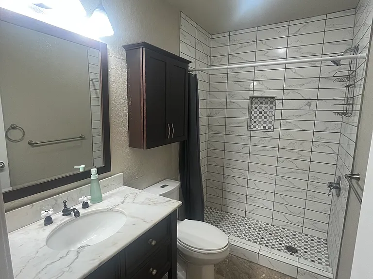 447 Mananai Pl #C — Photo 4
