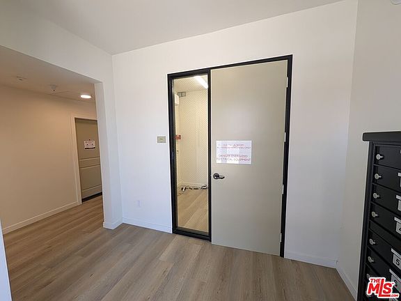 3rd image of 1156 W Florence Ave