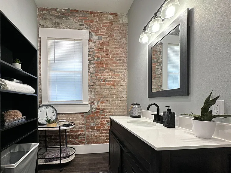 806 South Ave — Photo 15