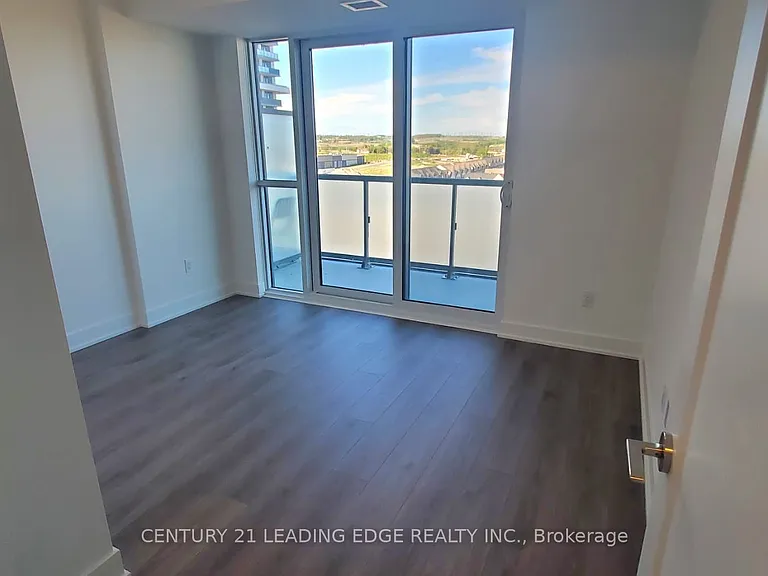 2545 Simcoe St N #803 — Photo 21