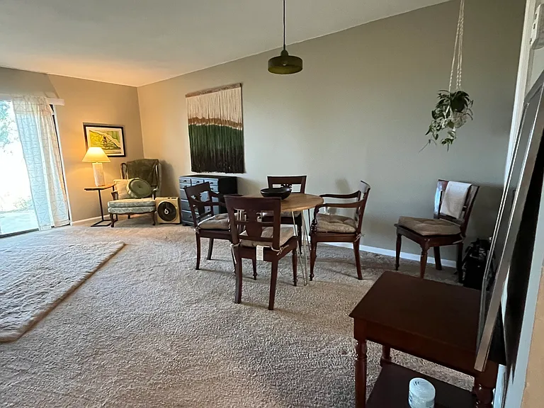 511 Saint Charles Ct — Photo 7