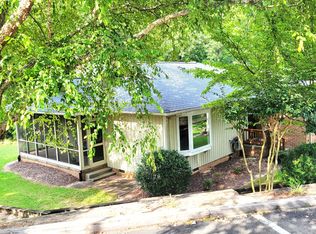 25 Garden Villa Dr, Pinehurst, NC 28374